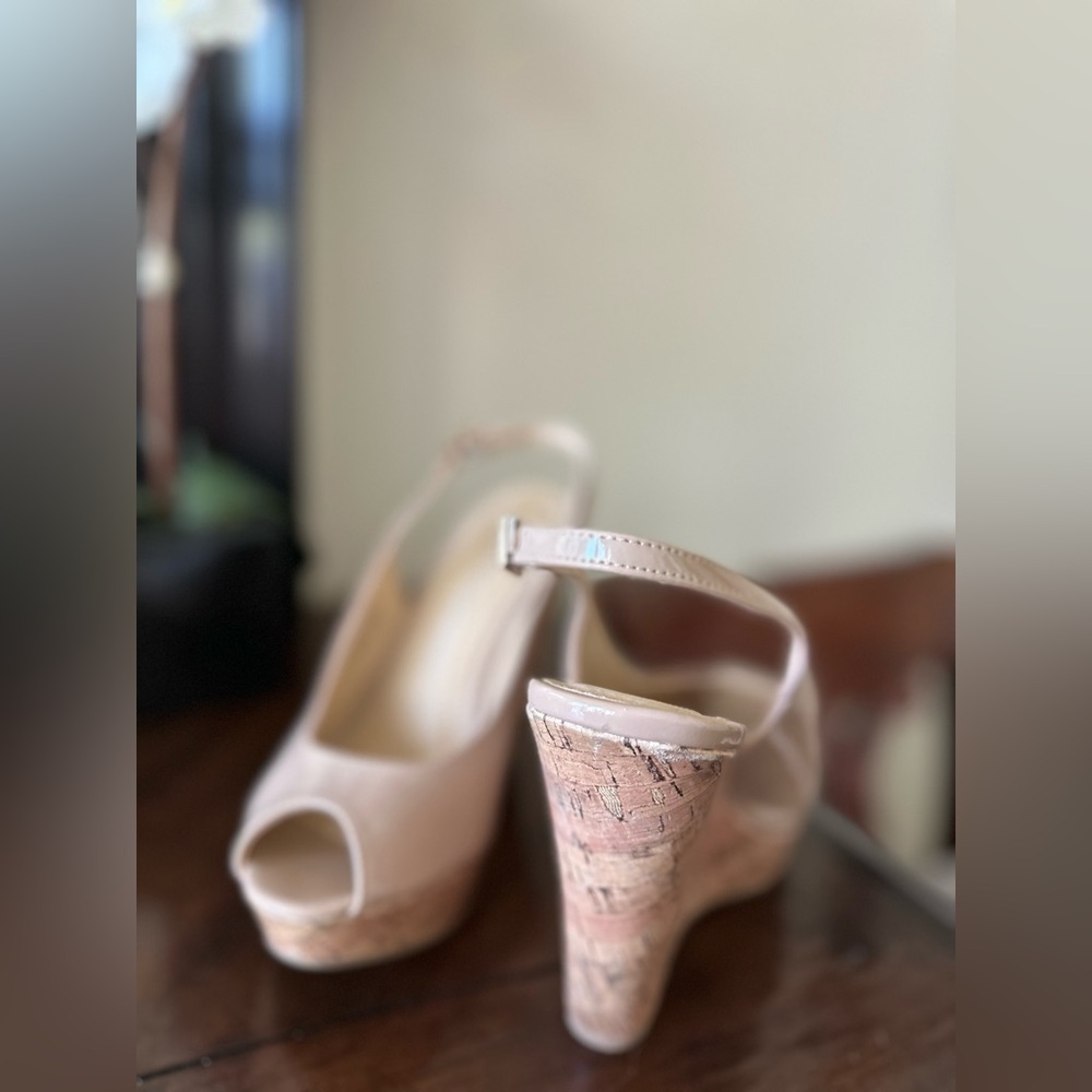 Chinese Laundry Patent Nude Platform Sandals - Picture 6 of 6